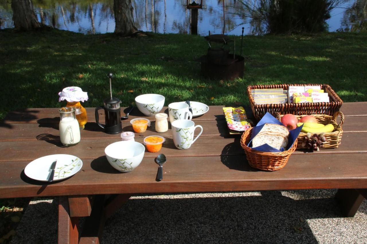 Salamander Bay Bed And Breakfast Exterior foto